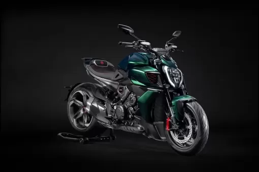 my24-ducati-diavel-for-bentley-13-uc589337-preview.jpg