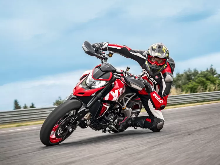 Ducati 950 store rve hypermotard